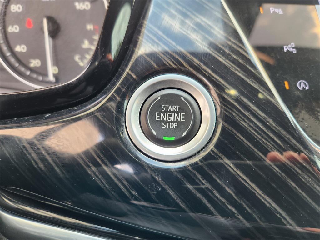 used 2022 Cadillac XT6 car, priced at $34,888