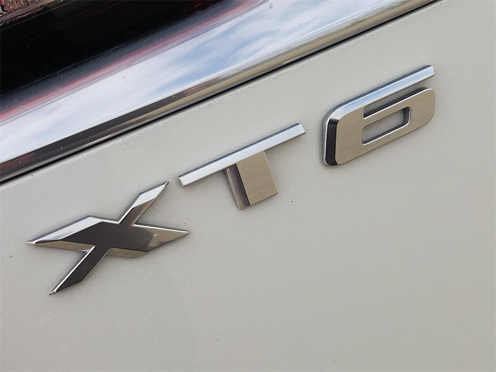 used 2022 Cadillac XT6 car, priced at $34,888