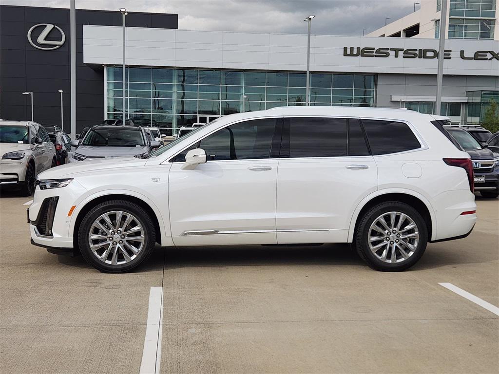 used 2022 Cadillac XT6 car, priced at $34,888
