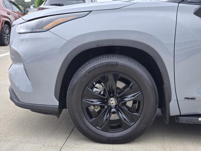 used 2024 Toyota Highlander Hybrid car, priced at $46,888