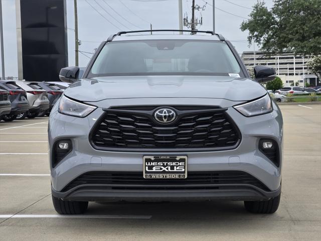 used 2024 Toyota Highlander Hybrid car, priced at $46,888