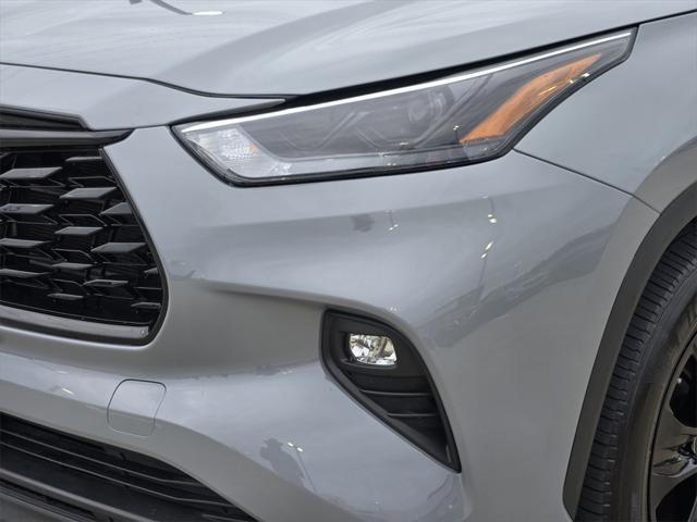 used 2024 Toyota Highlander Hybrid car, priced at $46,888