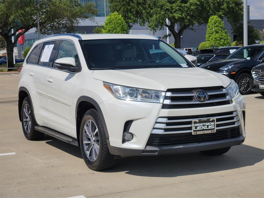 used 2018 Toyota Highlander car, priced at $21,888