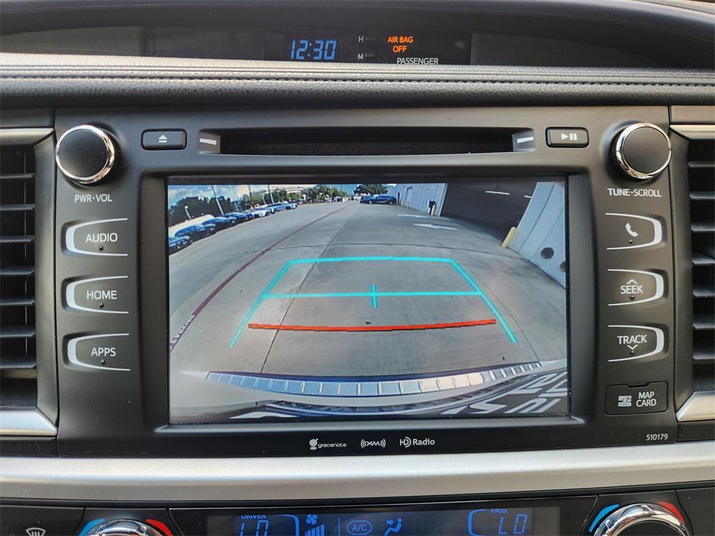 used 2018 Toyota Highlander car, priced at $21,888