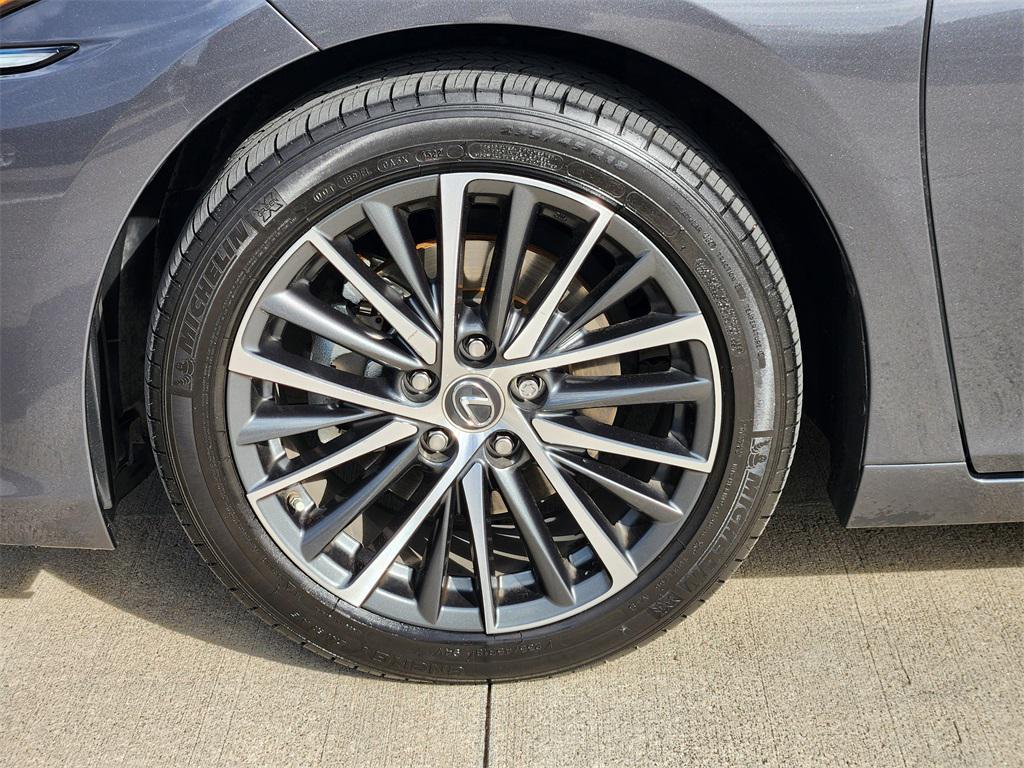 used 2023 Lexus ES 350 car, priced at $41,888