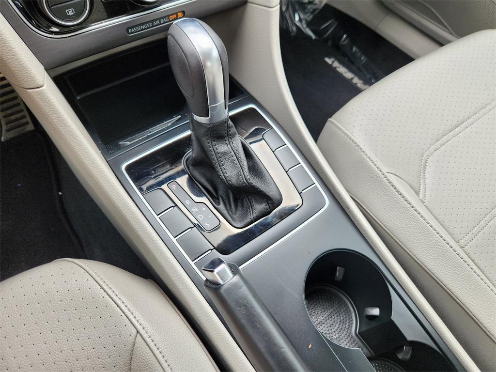 used 2018 Volkswagen Passat car, priced at $8,888