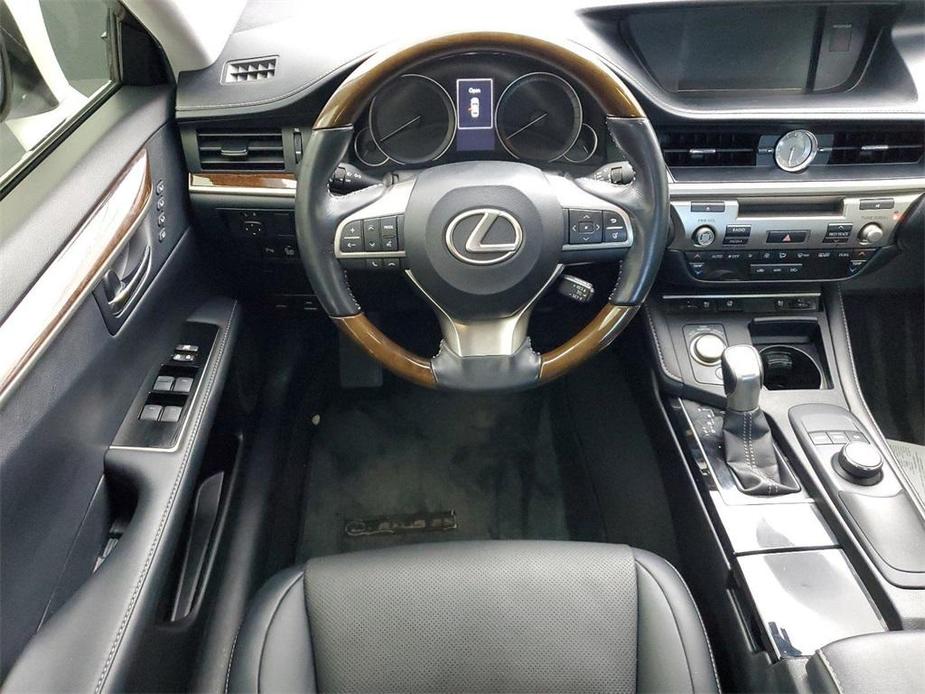 used 2016 Lexus ES 350 car, priced at $21,888