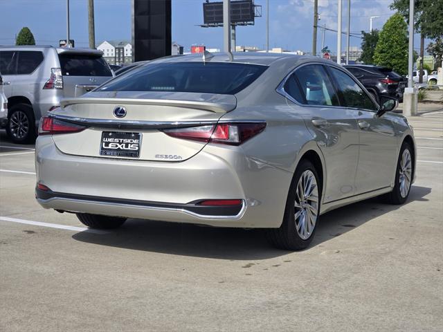 used 2021 Lexus ES 300h car, priced at $43,888