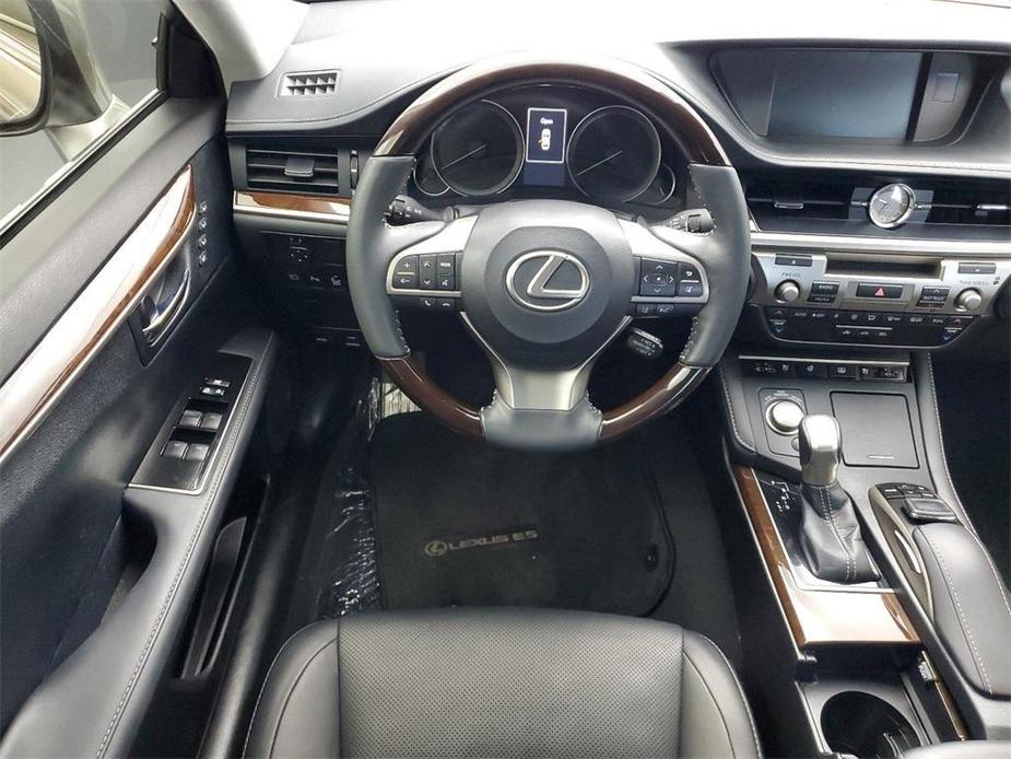 used 2017 Lexus ES 350 car, priced at $23,777