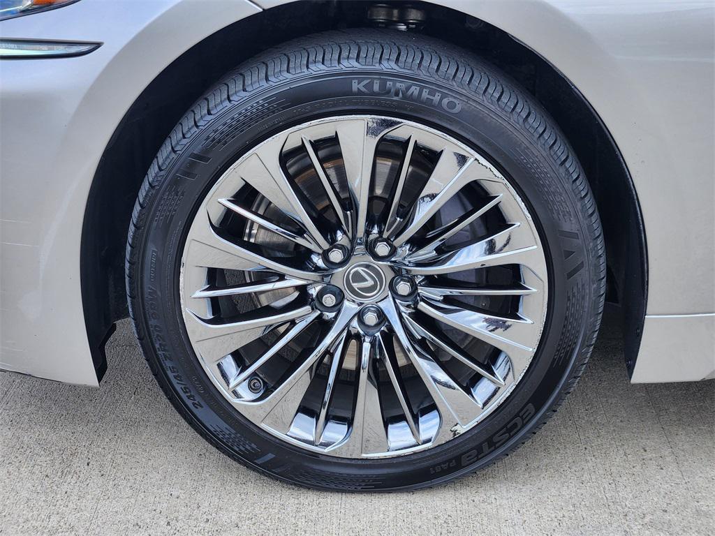 used 2018 Lexus LS 500 car, priced at $43,888