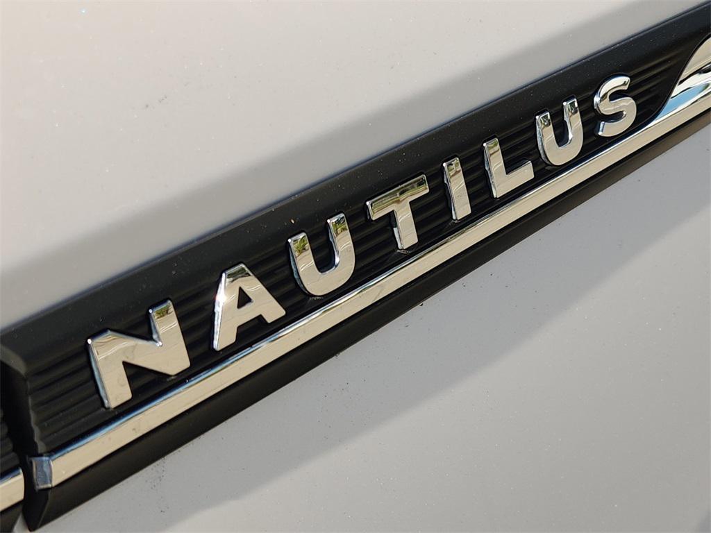 used 2019 Lincoln Nautilus car, priced at $15,888