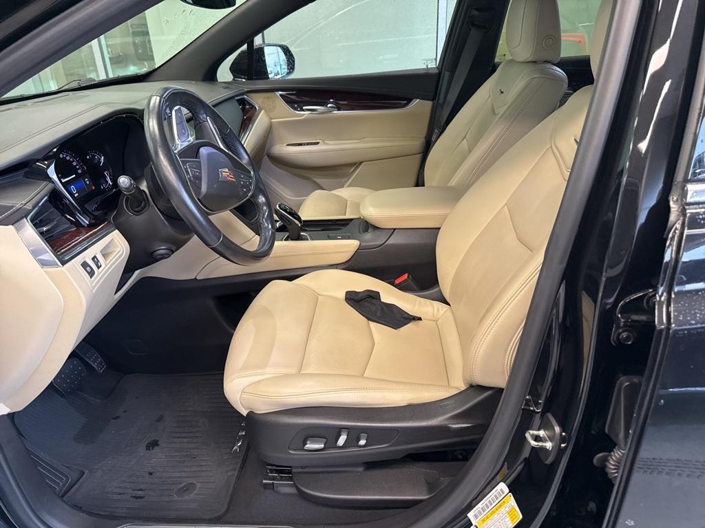 used 2018 Cadillac XT5 car, priced at $18,777