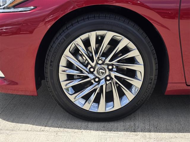 used 2024 Lexus ES 350 car, priced at $48,777