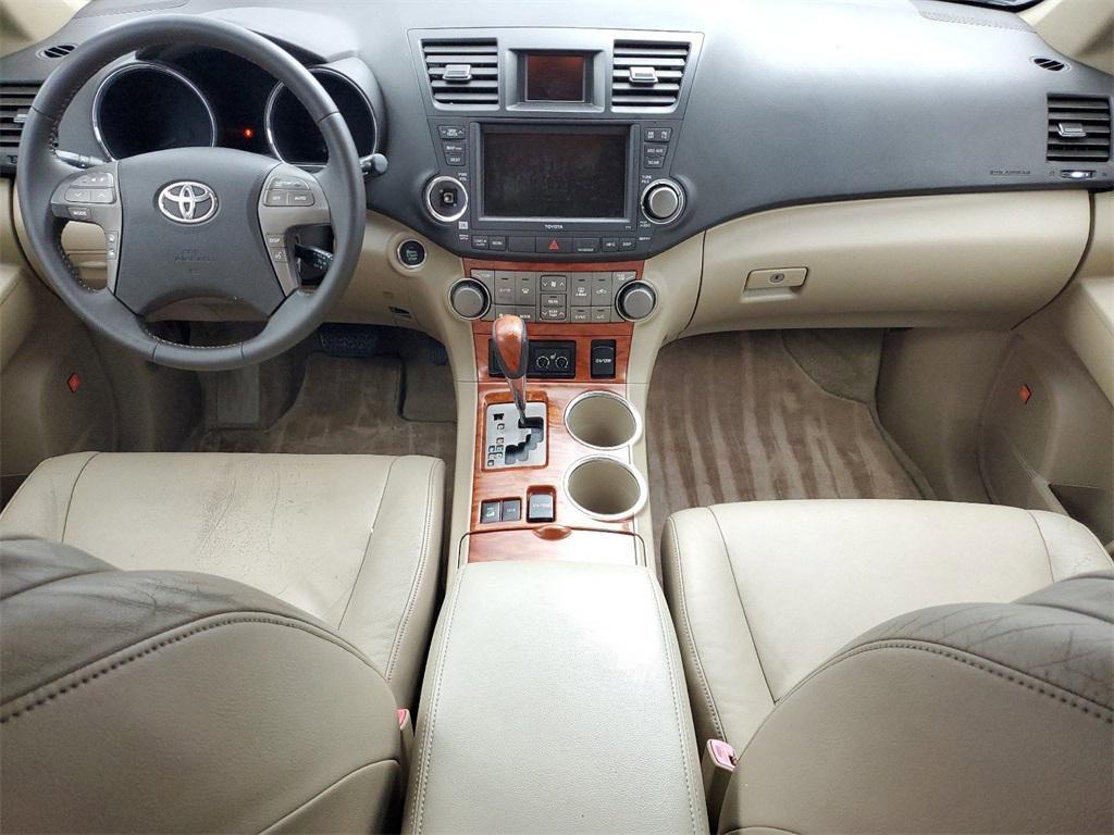 used 2008 Toyota Highlander car, priced at $8,888