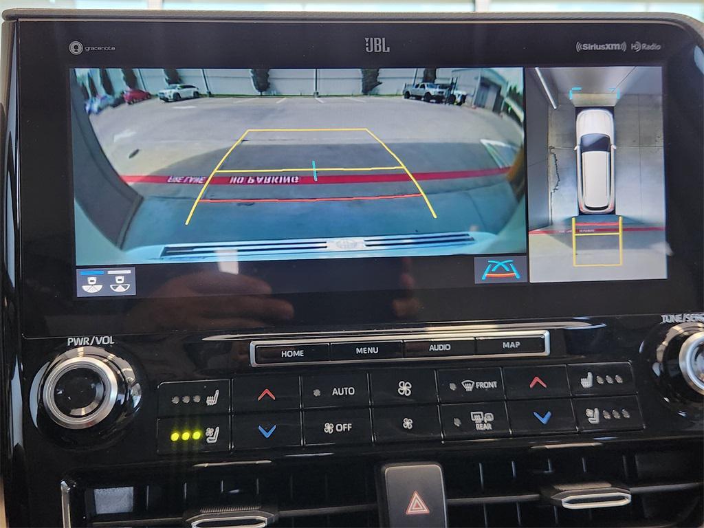 used 2020 Toyota Highlander car, priced at $29,777