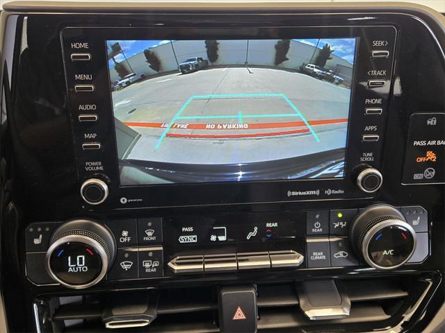 used 2021 Toyota Highlander car, priced at $33,888