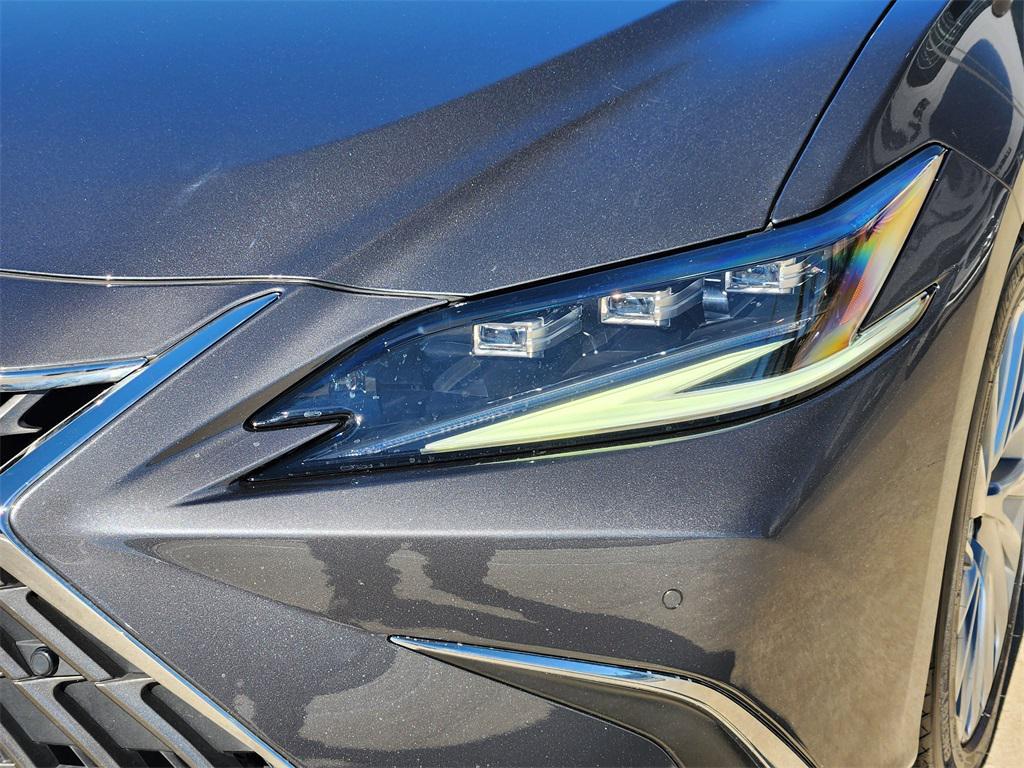 used 2022 Lexus ES 300h car, priced at $45,888