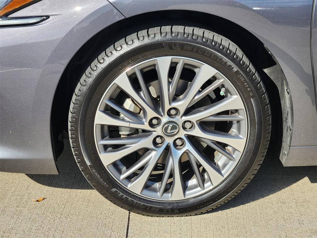 used 2020 Lexus ES 350 car, priced at $35,888