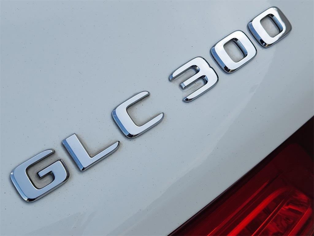used 2018 Mercedes-Benz GLC 300 car, priced at $12,880