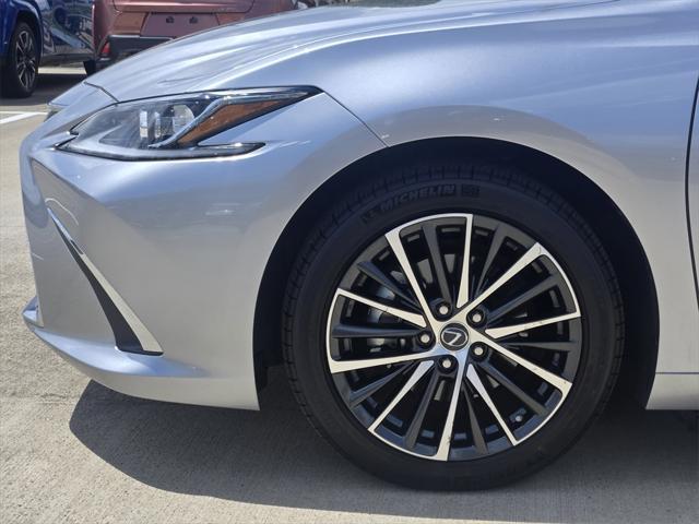 used 2025 Lexus ES 350 car, priced at $46,777