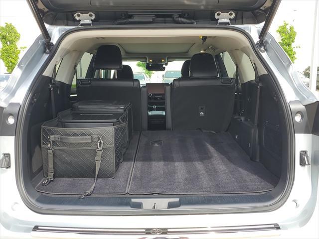 used 2023 Toyota Highlander car, priced at $42,777