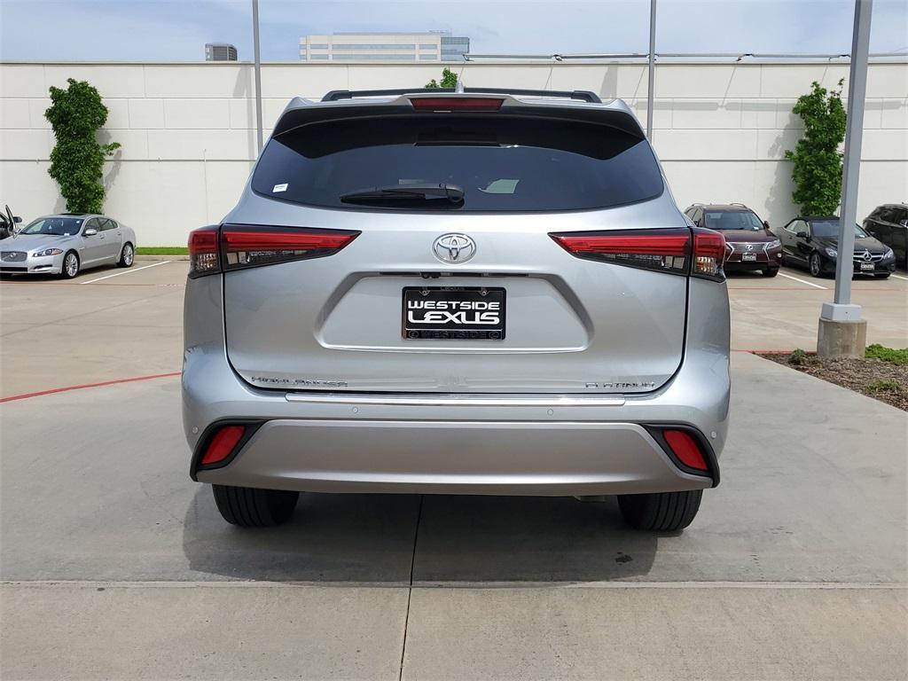 used 2023 Toyota Highlander car, priced at $45,888