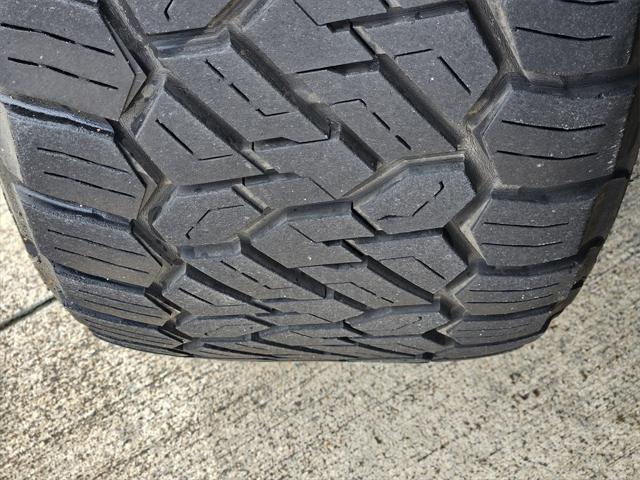 used 2015 Jeep Grand Cherokee car, priced at $15,888