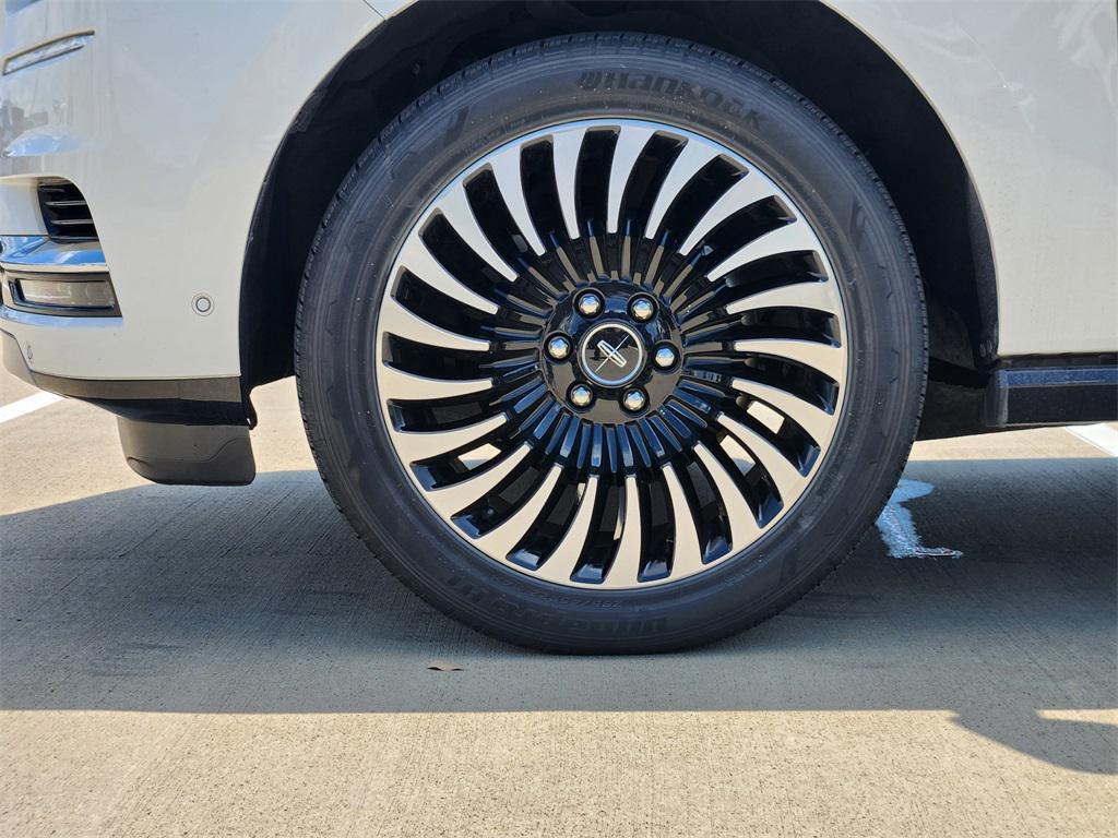used 2020 Lincoln Navigator car, priced at $46,777