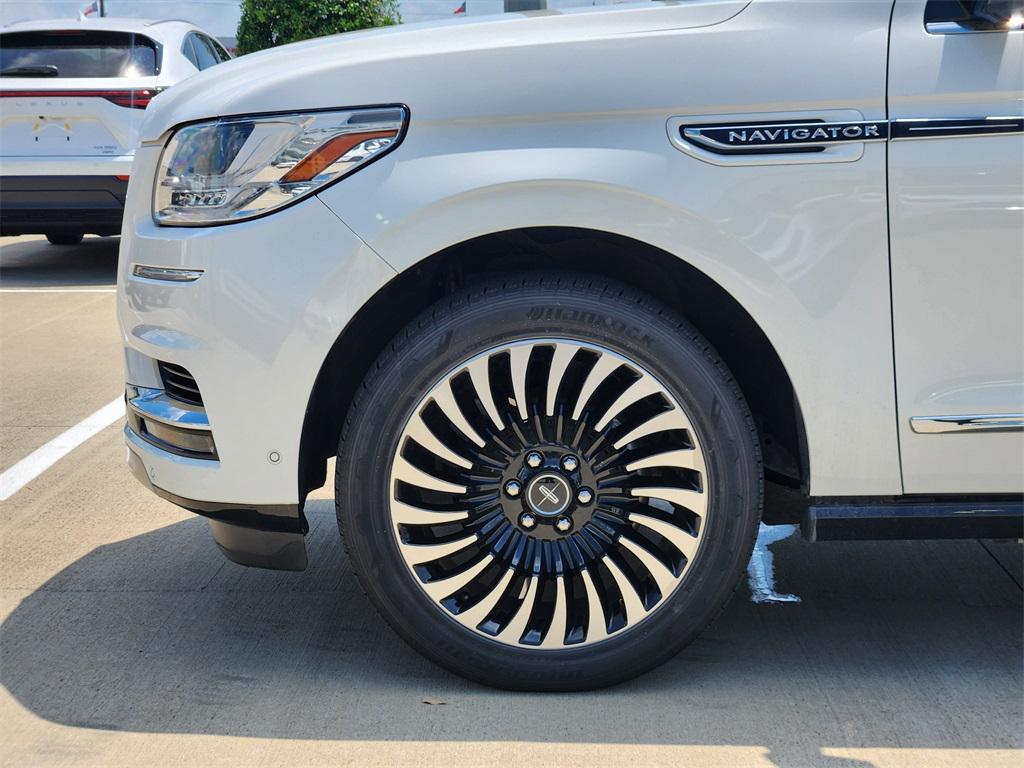 used 2020 Lincoln Navigator car, priced at $46,777