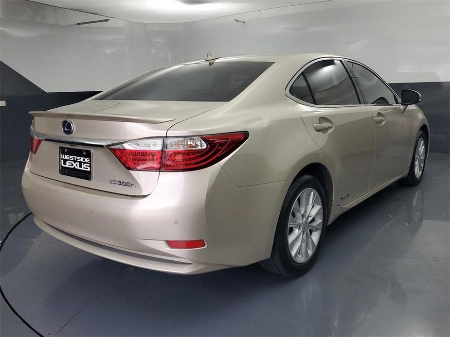 used 2013 Lexus ES 300h car, priced at $12,888