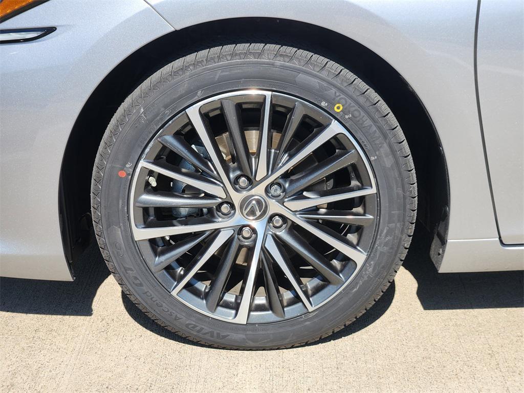 used 2023 Lexus ES 350 car, priced at $43,888