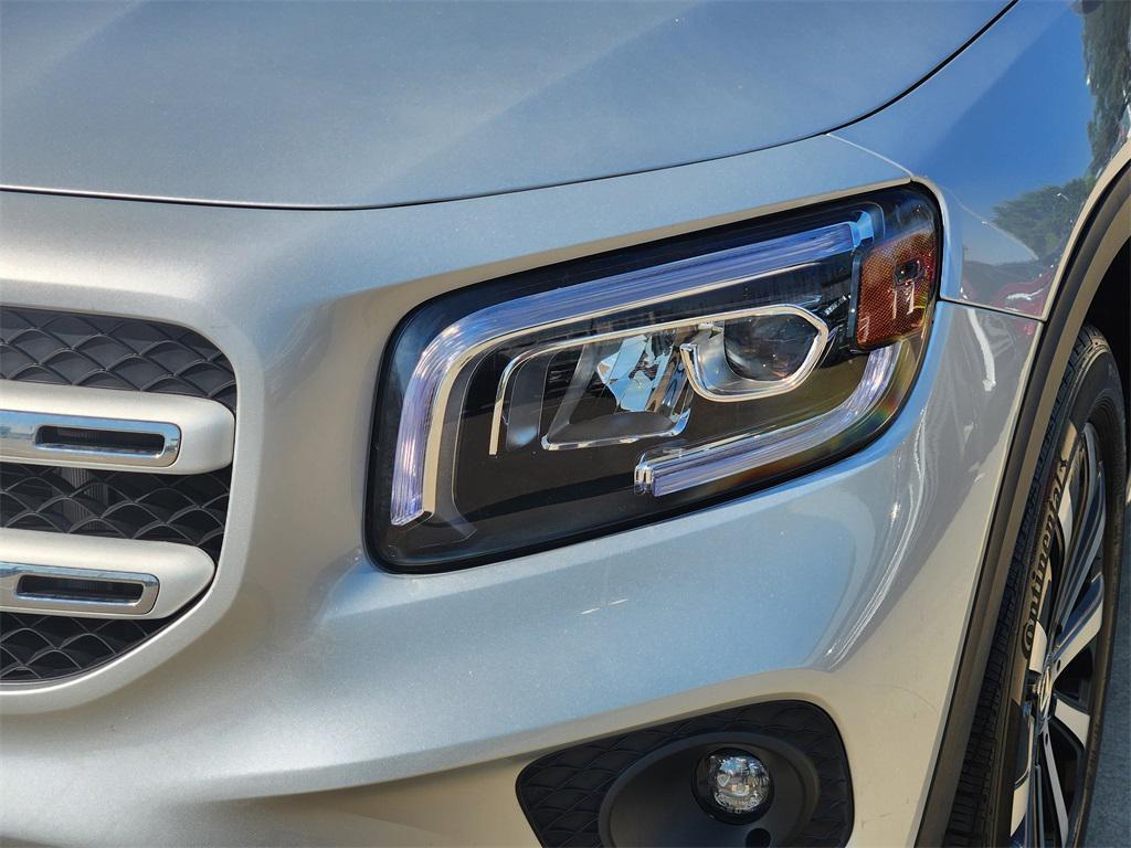 used 2021 Mercedes-Benz GLB 250 car, priced at $28,777