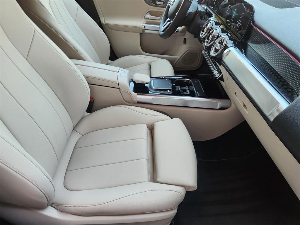 used 2021 Mercedes-Benz GLB 250 car, priced at $28,777