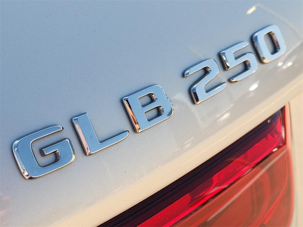 used 2021 Mercedes-Benz GLB 250 car, priced at $28,777