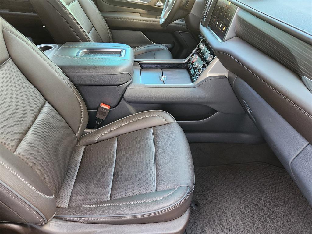 used 2022 GMC Yukon car, priced at $55,888