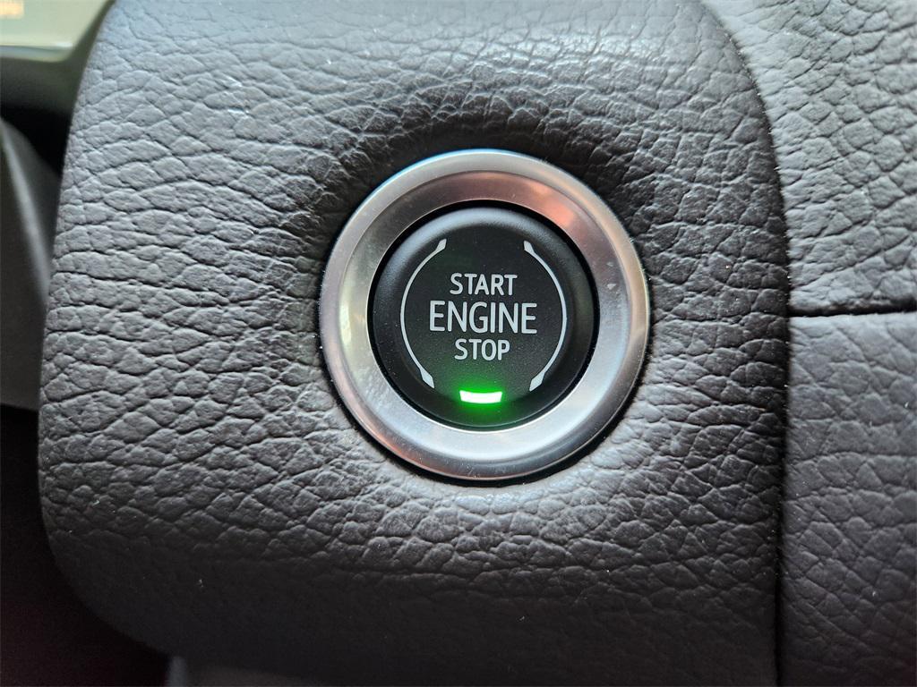 used 2022 GMC Yukon car, priced at $55,888