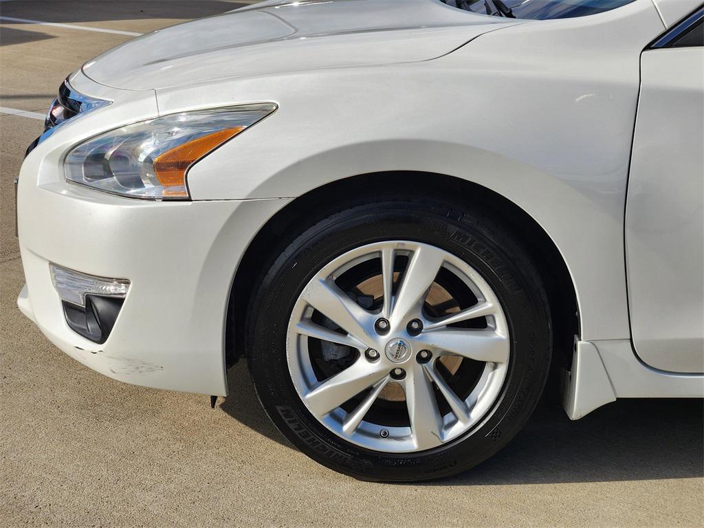 used 2014 Nissan Altima car, priced at $10,888