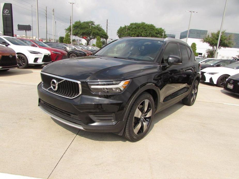 used 2020 Volvo XC40 car, priced at $23,777