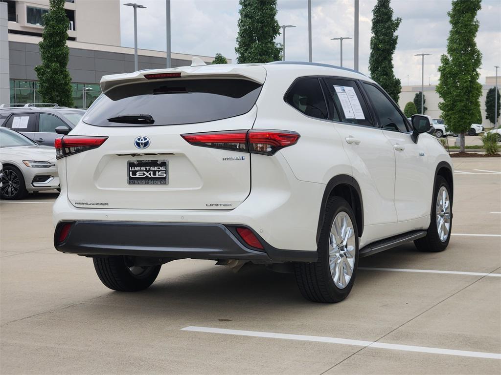 used 2020 Toyota Highlander Hybrid car, priced at $35,888