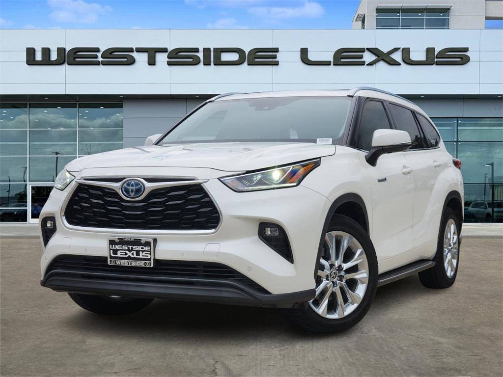 used 2020 Toyota Highlander Hybrid car, priced at $35,888