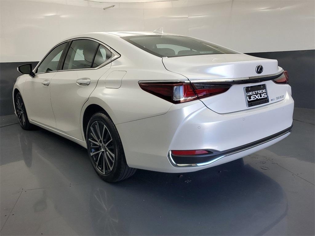 used 2024 Lexus ES 250 car, priced at $38,777