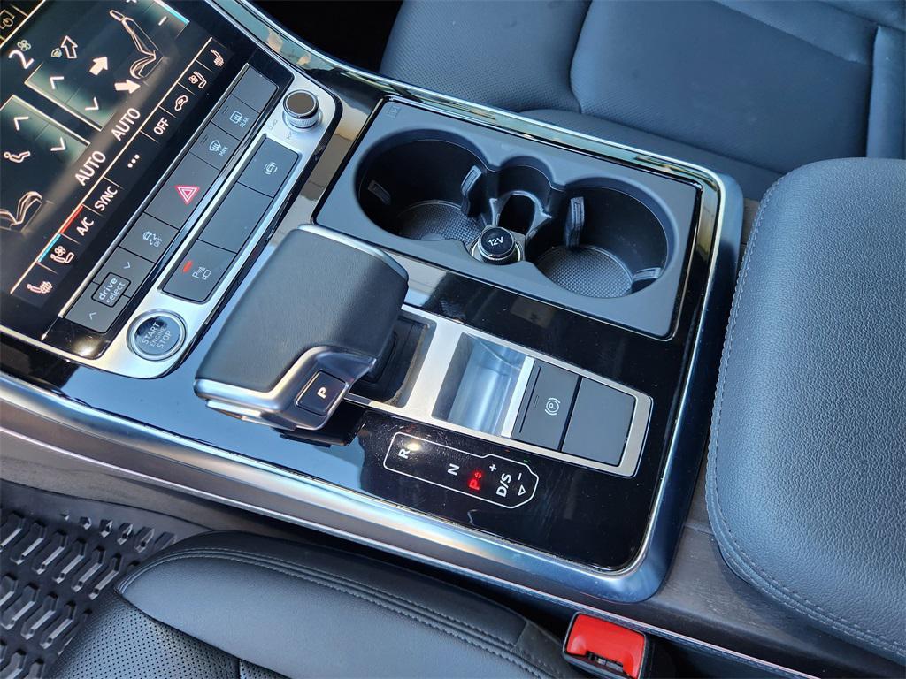 used 2023 Audi Q7 car, priced at $40,720