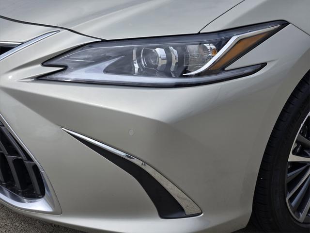 used 2025 Lexus ES 350 car, priced at $45,777