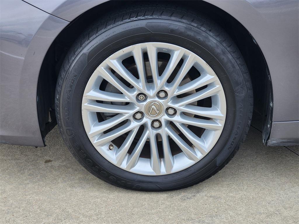 used 2015 Lexus ES 350 car, priced at $17,888