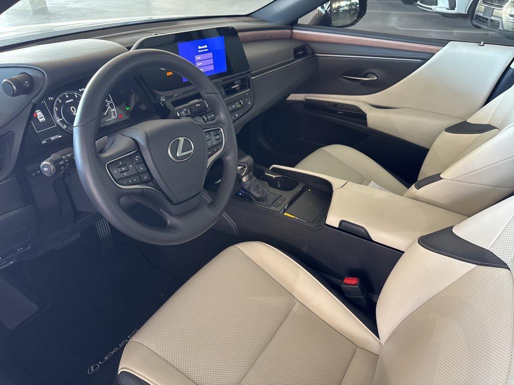 used 2025 Lexus ES 350 car, priced at $45,777