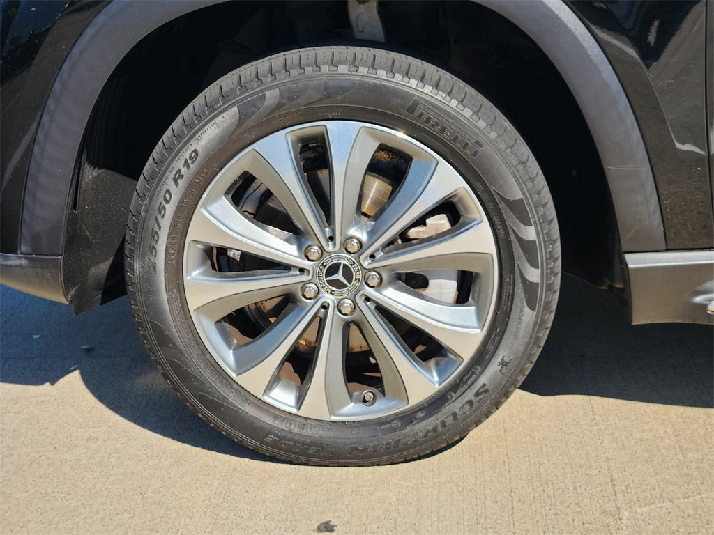 used 2020 Mercedes-Benz GLE 350 car, priced at $30,325