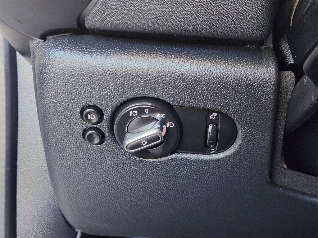 used 2019 MINI Hardtop car, priced at $18,888