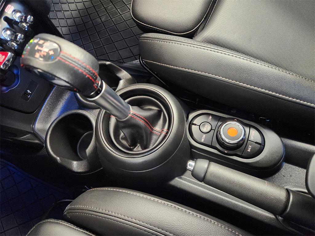 used 2019 MINI Hardtop car, priced at $18,888