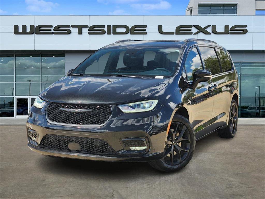 used 2022 Chrysler Pacifica car, priced at $31,492