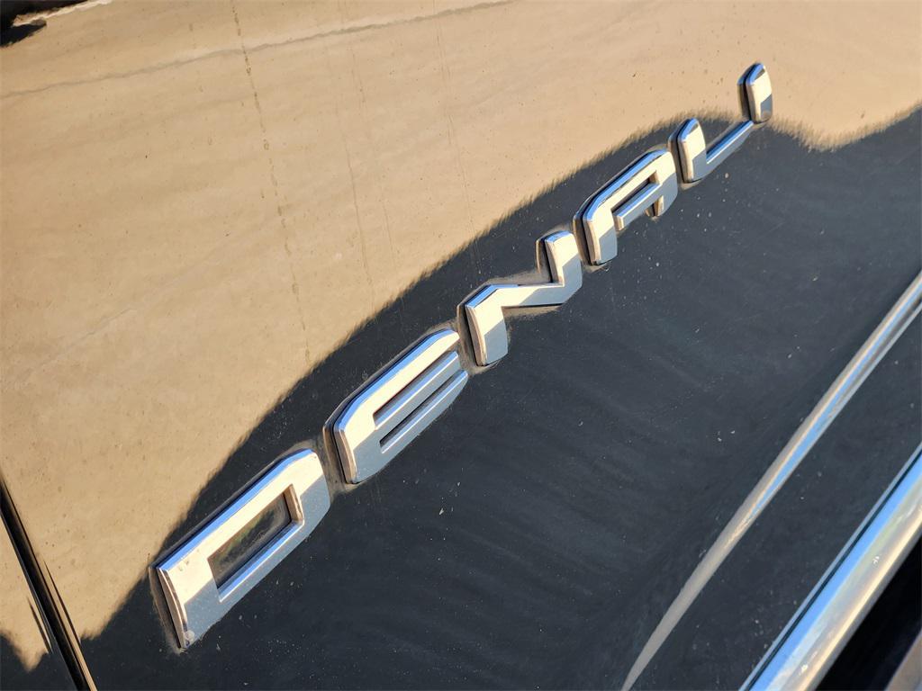 used 2021 GMC Yukon car, priced at $42,888